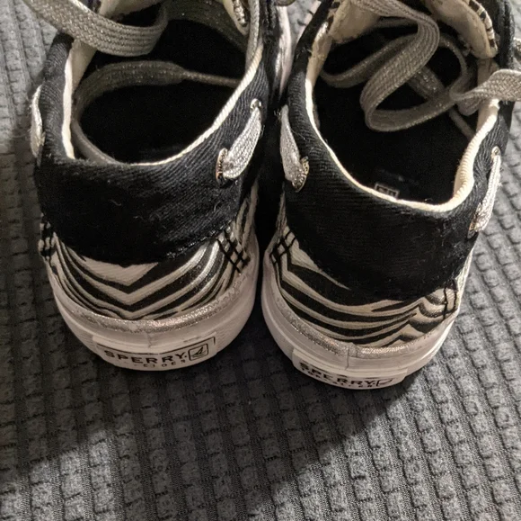 Girls Zebra Print Glitter Boat Shoes - Picture 3 of 7